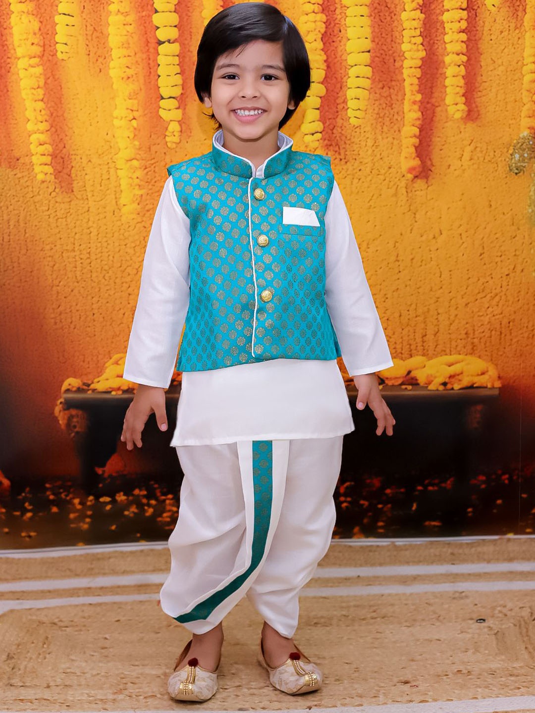 

BownBee Boys Mandarin Collar Regular Straight Kurta with Dhoti Pants, Green