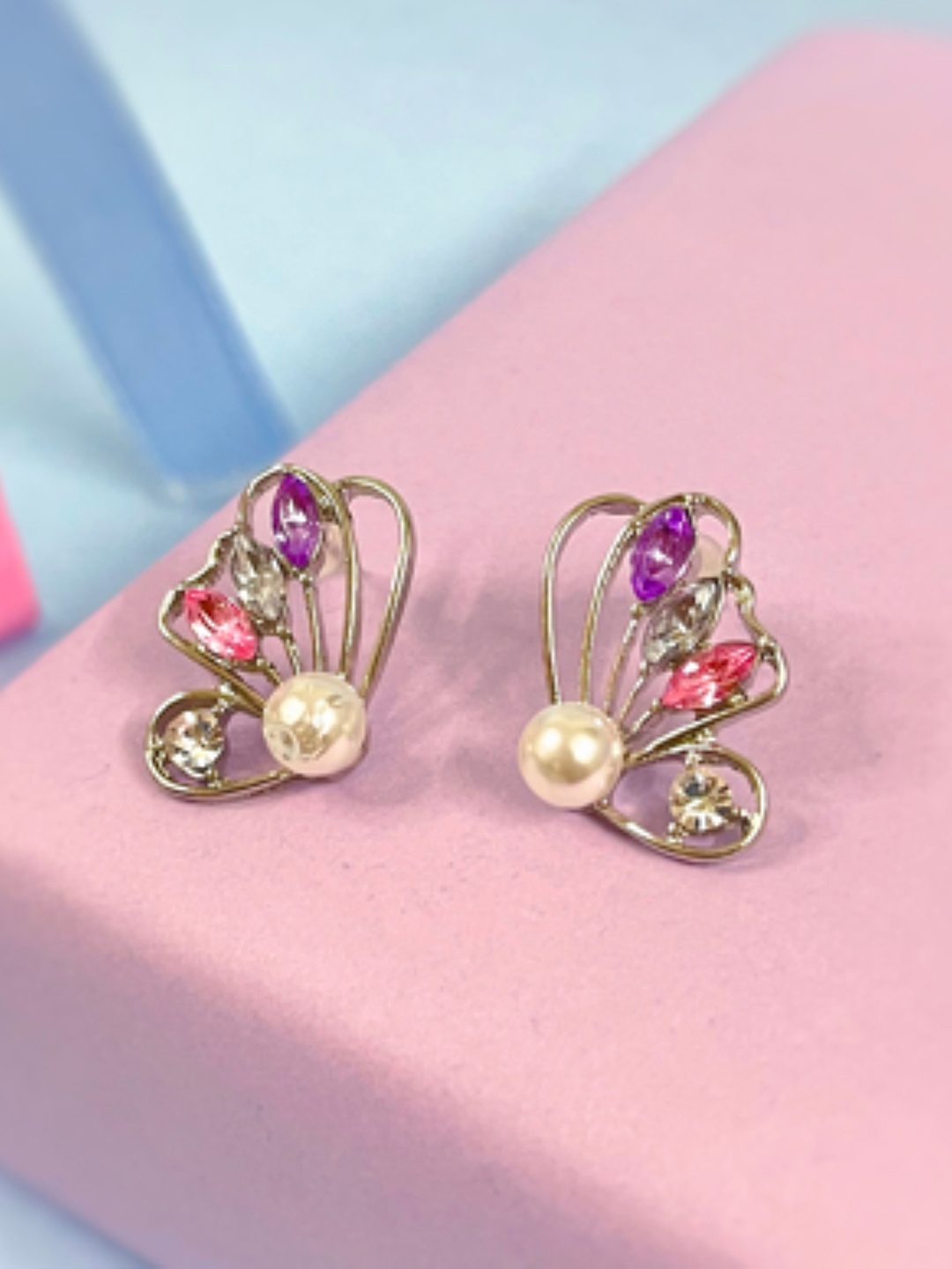 

SUBHAGALANKAR Quirky Studs Earrings, Silver