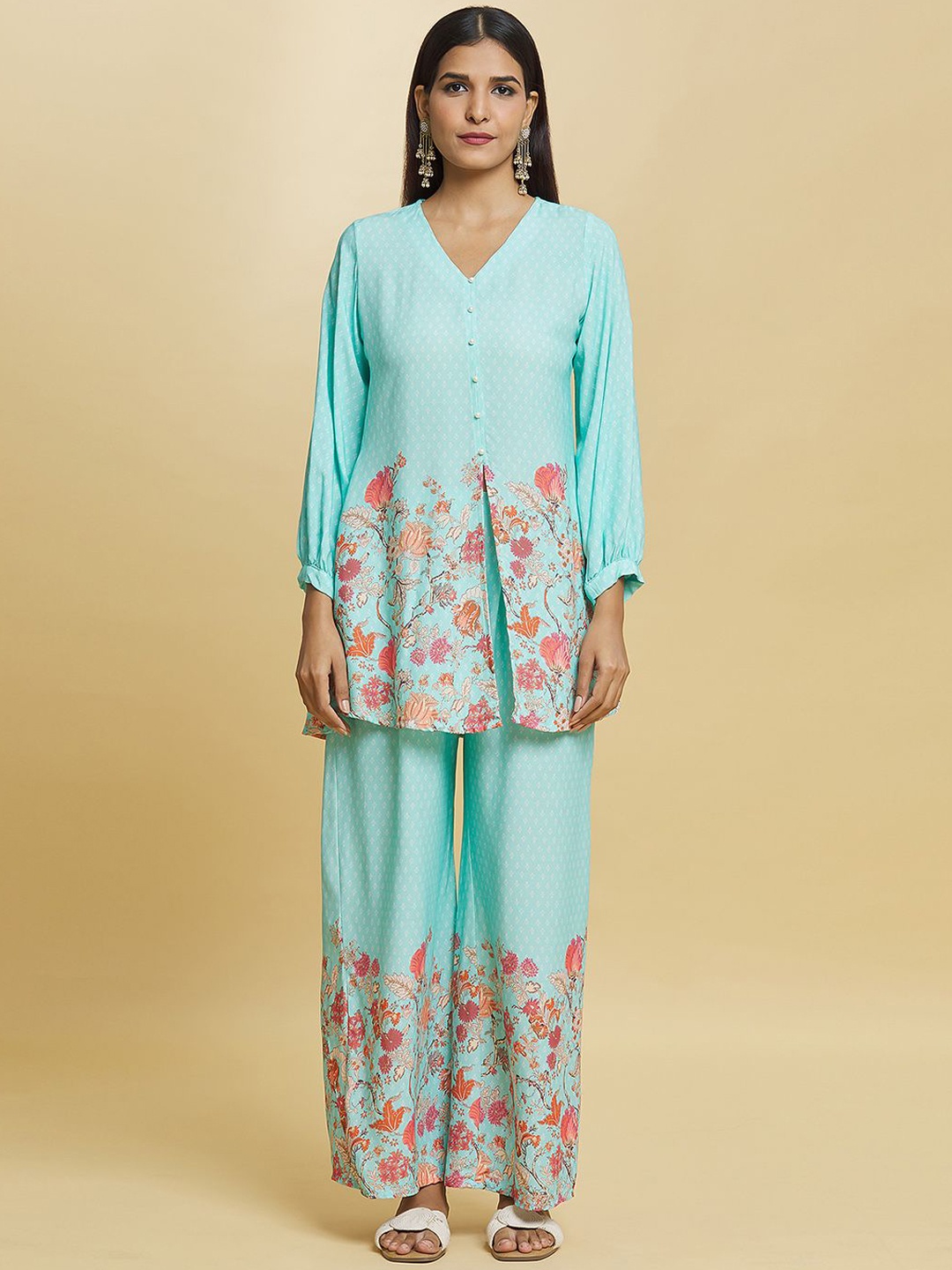 

Adara Khan Women Floral Printed Regular Kurti with Trousers, Pink