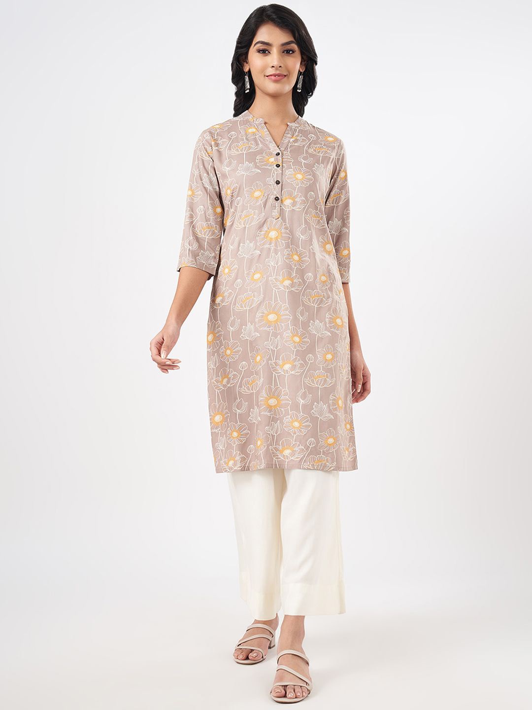 

RANGMANCH BY PANTALOONS Floral Printed Mandarin Collar Straight Kurta, Brown