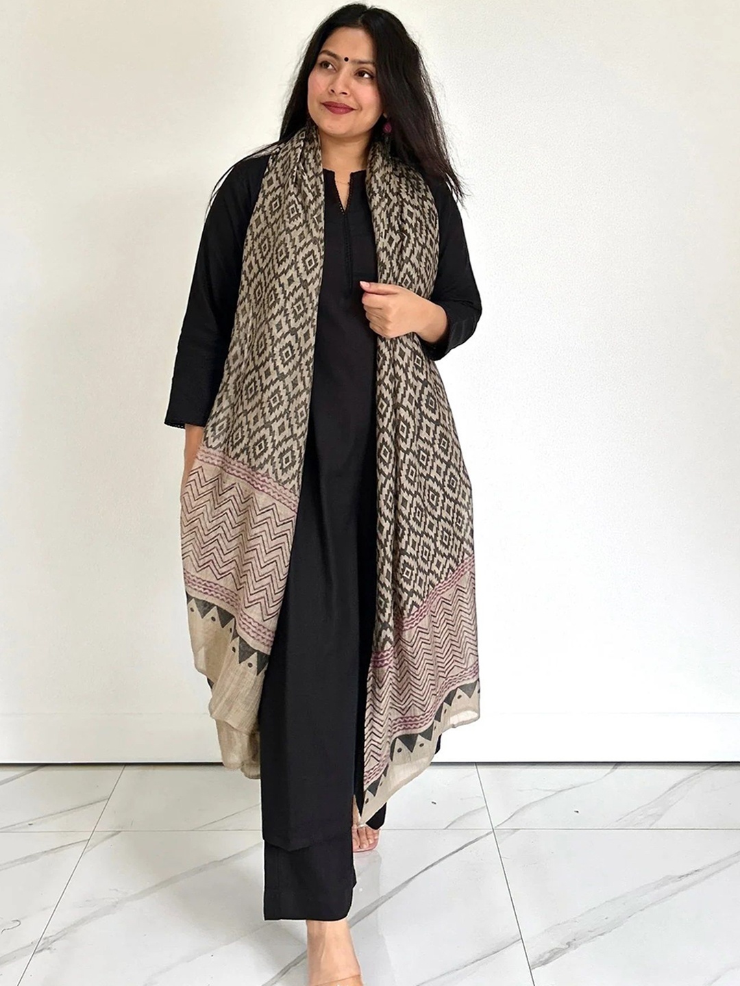 

Anni Designer Straight Kurta With Palazzo & Dupatta, Black