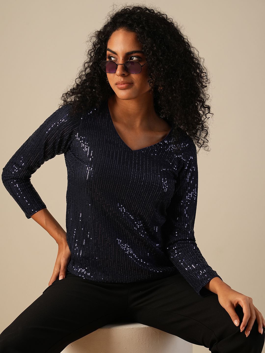 

Globus V-Neck Sequinned Party Top, Navy blue