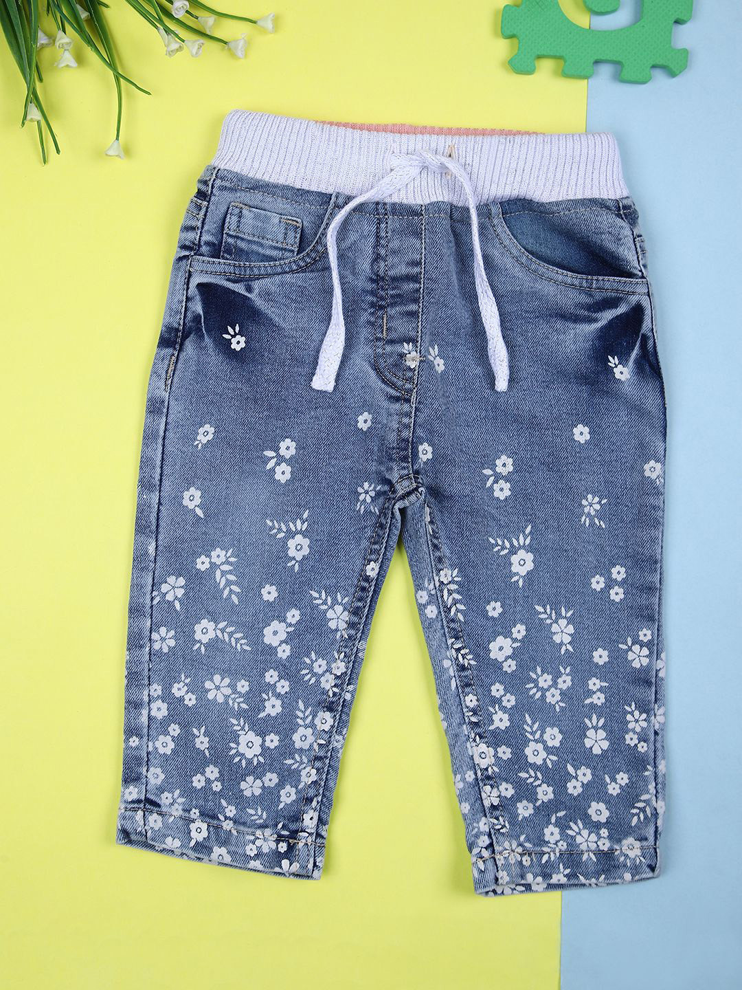

V-Mart Unisex Kids Low Distress Stretchable Jeans, Blue