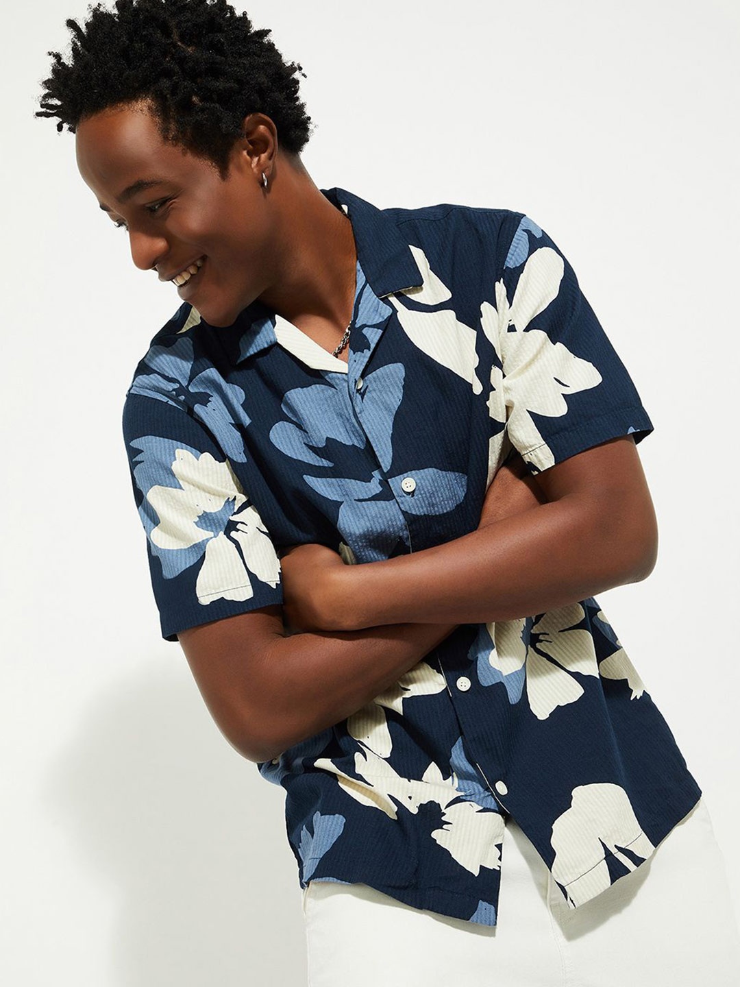 

Max Urb_N Men Regular Fit Printed Resort Shirt, Blue