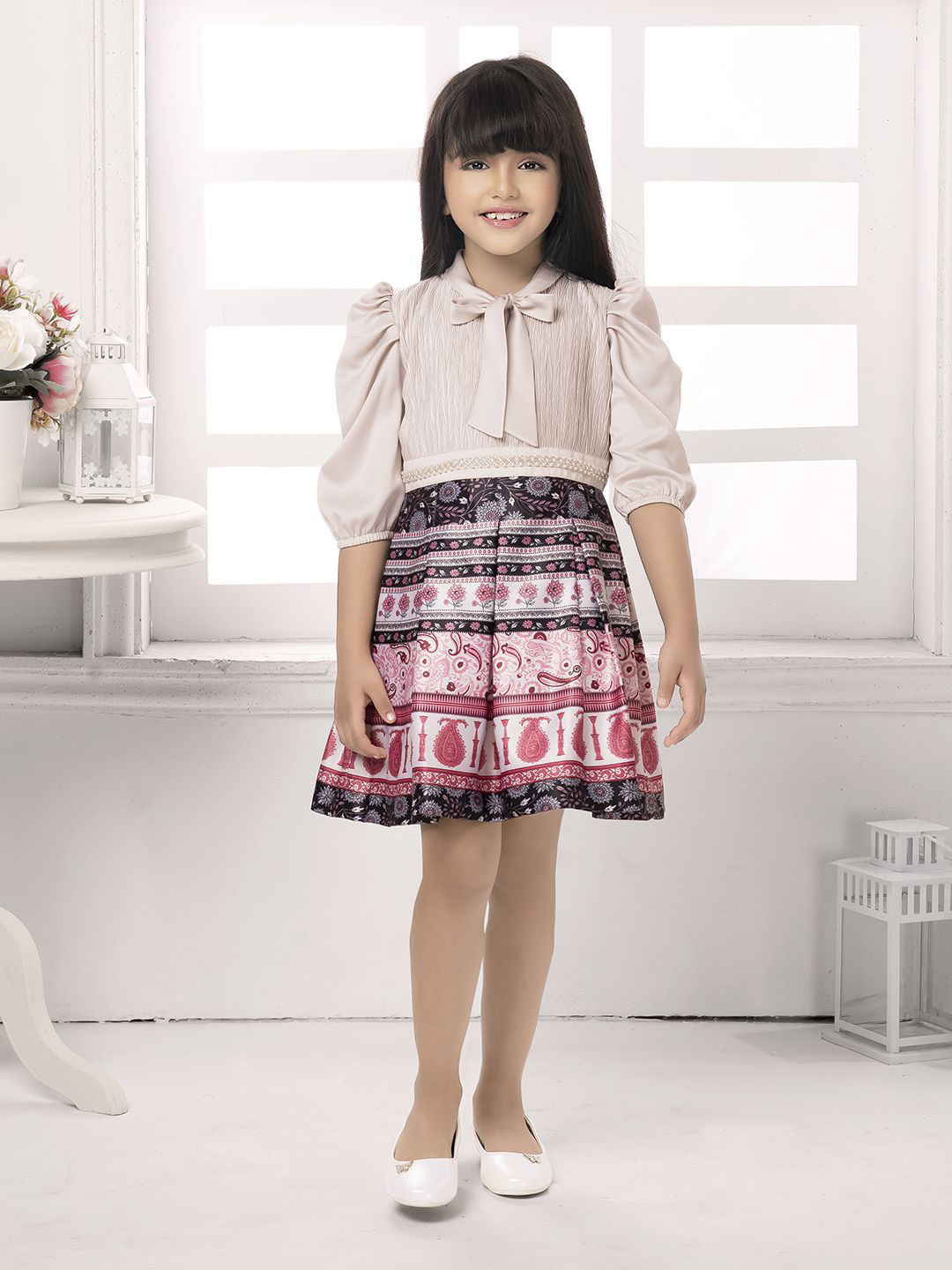 

Tiny Baby Girls Abstract Printed Fit & Flare Above Knee Dress, Beige