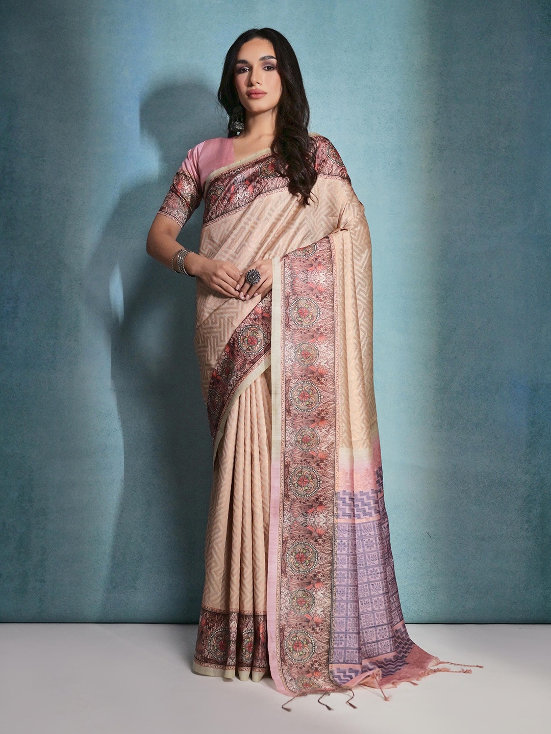 

Jinal & Jinal Woven Design Zari Banarasi Saree, Yellow