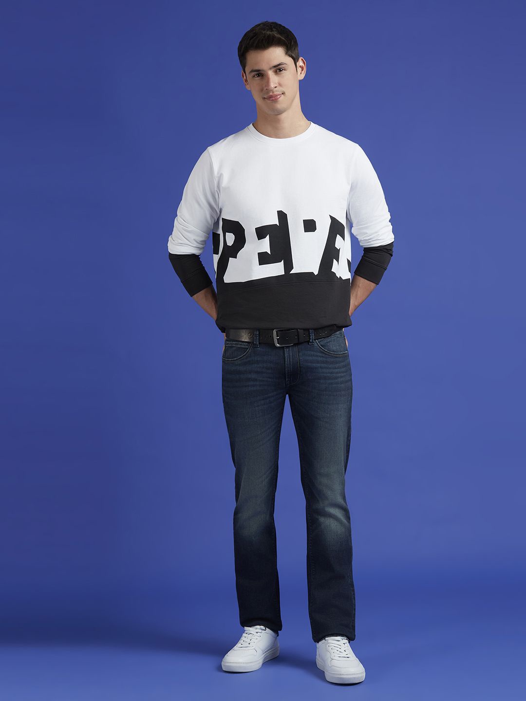 

Pepe Jeans Men Colourblocked Cotton Sweatshirt, White
