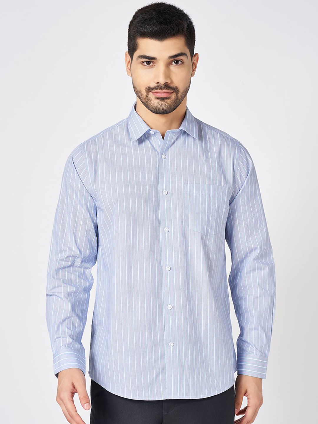 

Peregrine by Pantaloons Men Spread Collar Vertical Striped Cotton Formal Shirt, Blue