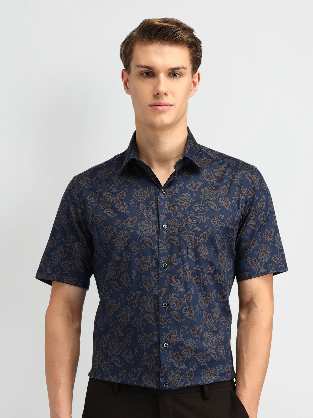 

Arrow Men Classic Spread Collar Floral Printed Cotton Casual Shirt, Navy blue