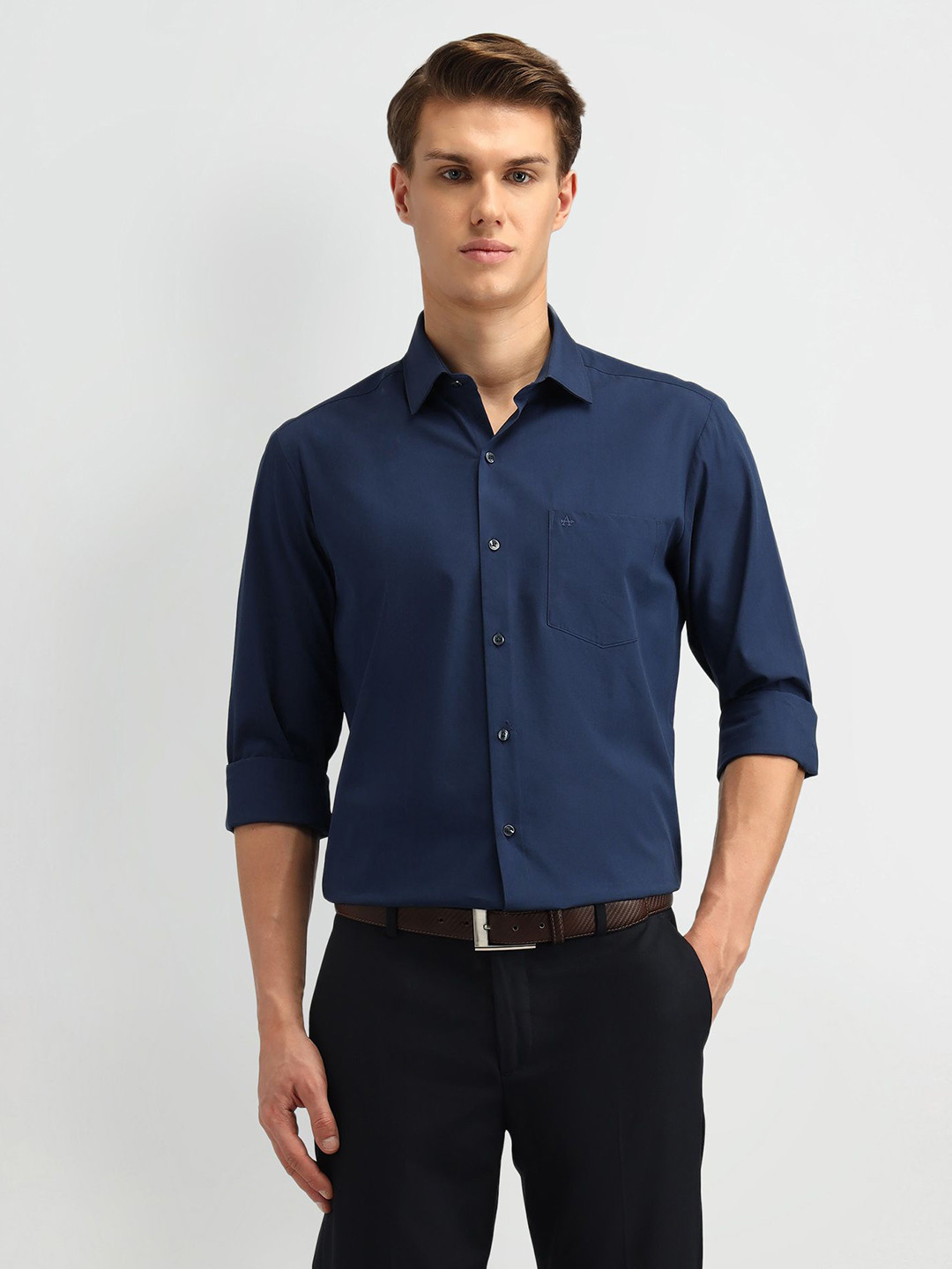 

Arrow Men Manhattan Spread Collar Solid Cotton Slim Fit Casual Shirt, Blue