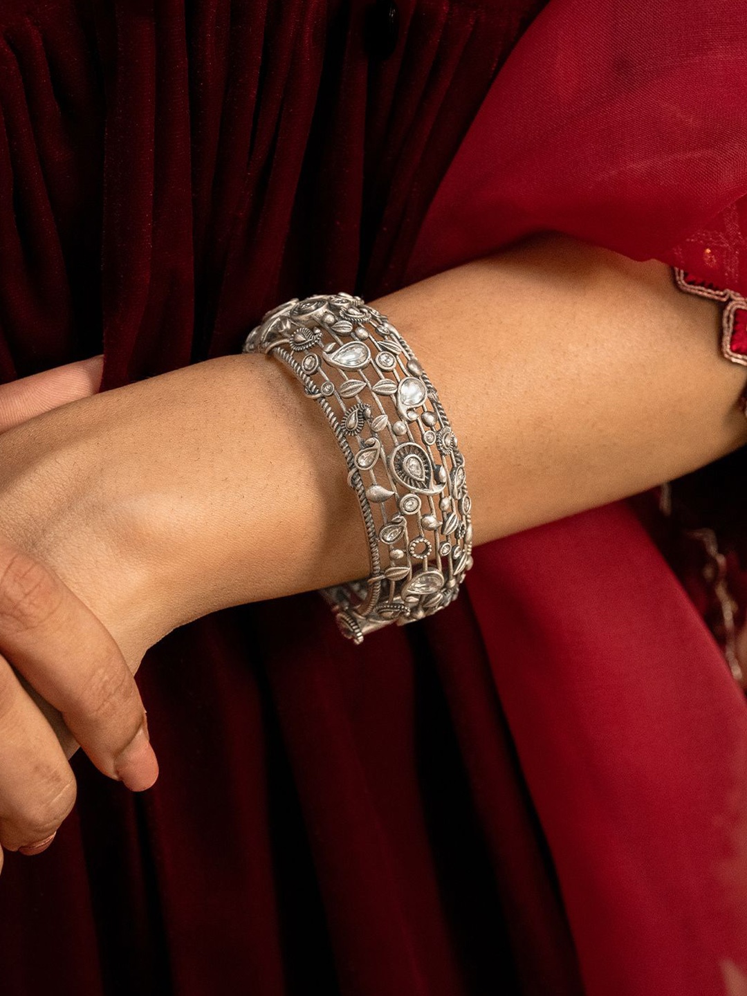 

SHAYA 925 Sterling Silver Oxidised Stone Studded Chham Bangle