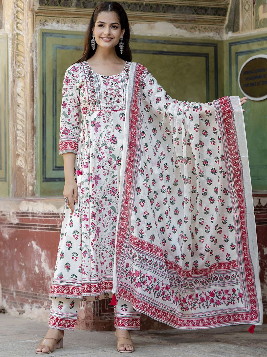 

Anouk White Floral Printed Thread Work Pure Cotton Anarkali Kurta With Trouser & Dupatta