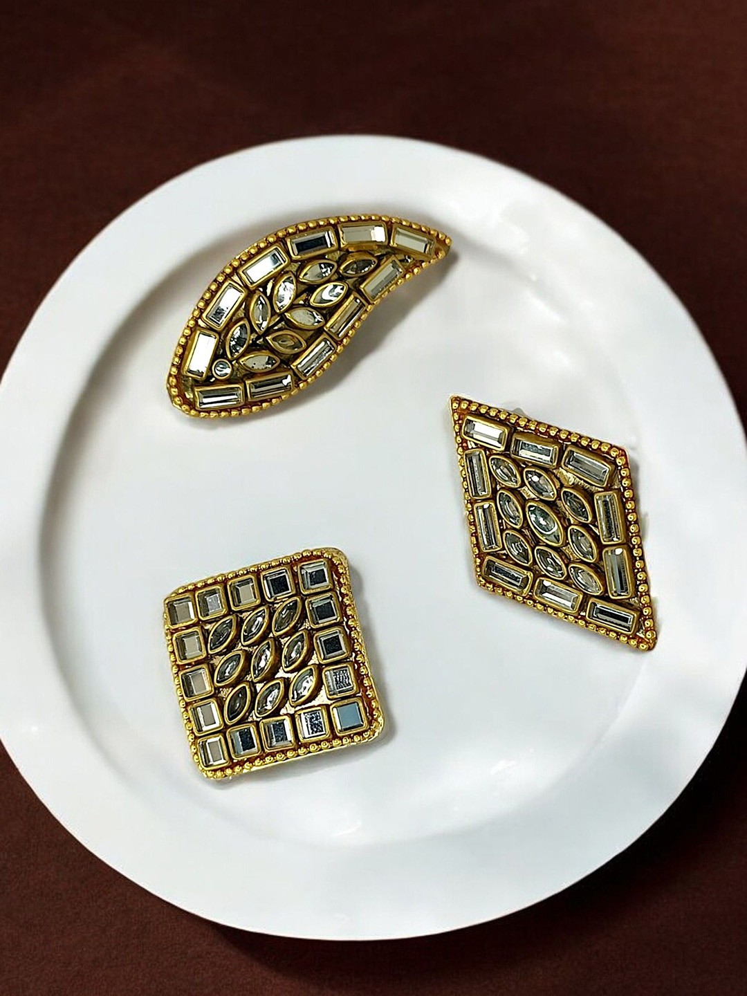 

FEMMIBELLA Set Of 3 Kundan Studded Saree Clip Accessories, Gold