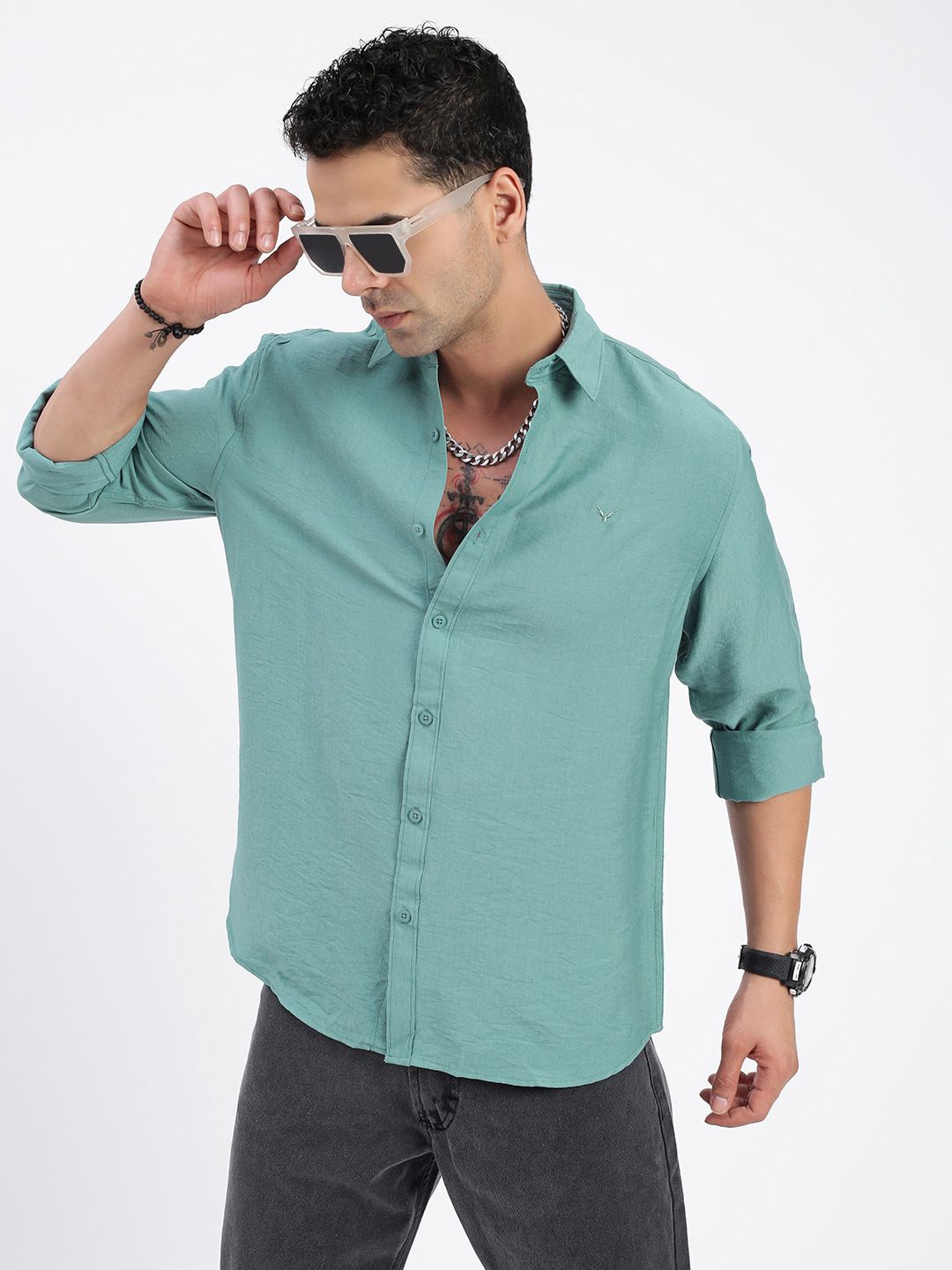 

SHOWOFF Men Standard Spread Collar Solid Cotton Casual Shirt, Green