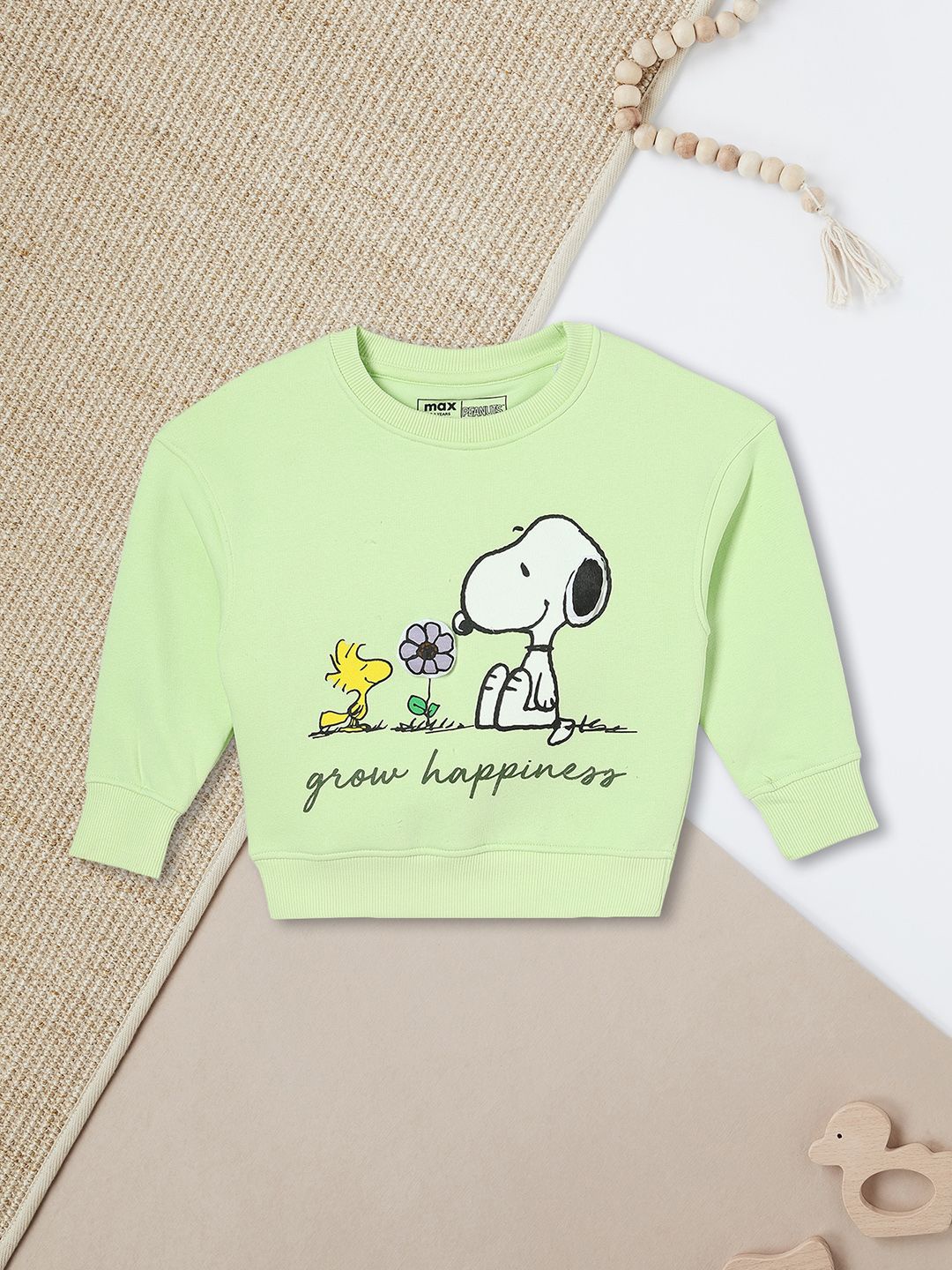

max Girls Graphic Printed Sweatshirt, Green