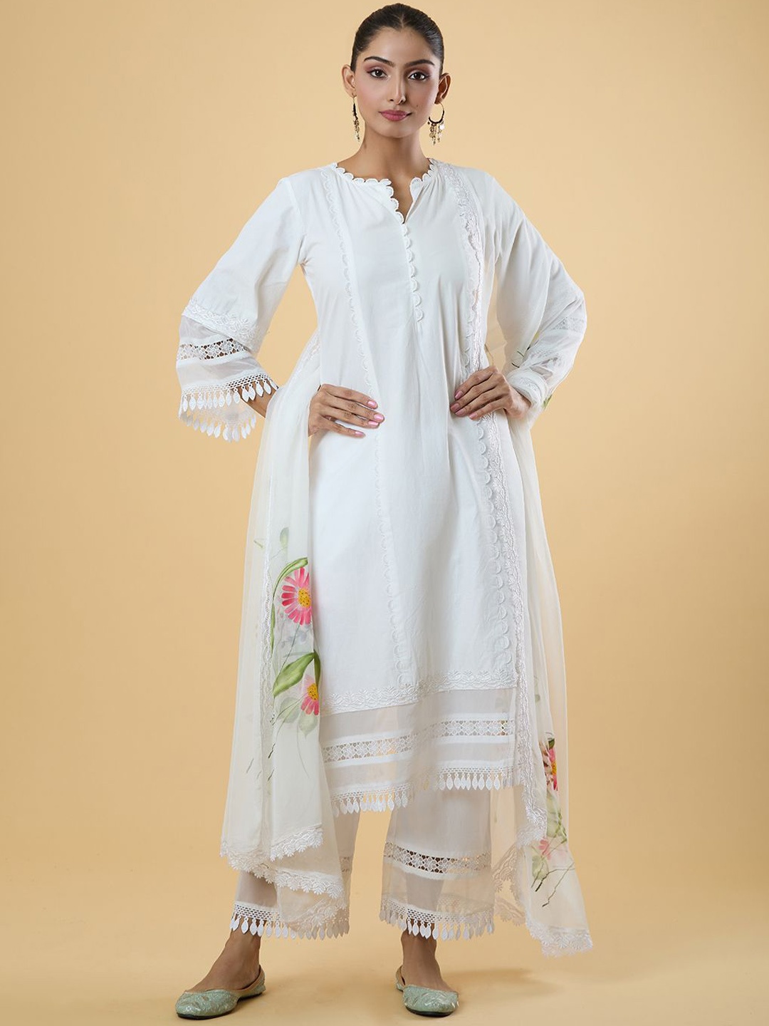 

Adara Khan Women Floral Embroidered Regular Kurta with Palazzos & With Dupatta, White