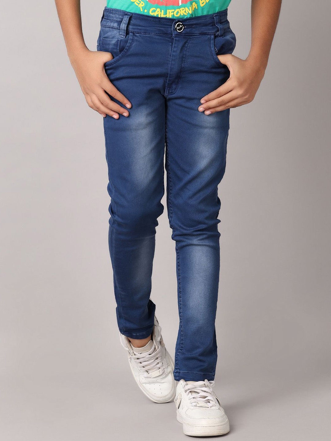 

V-Mart Boys Light Fade Stretchable Regular Fit Jeans, Blue