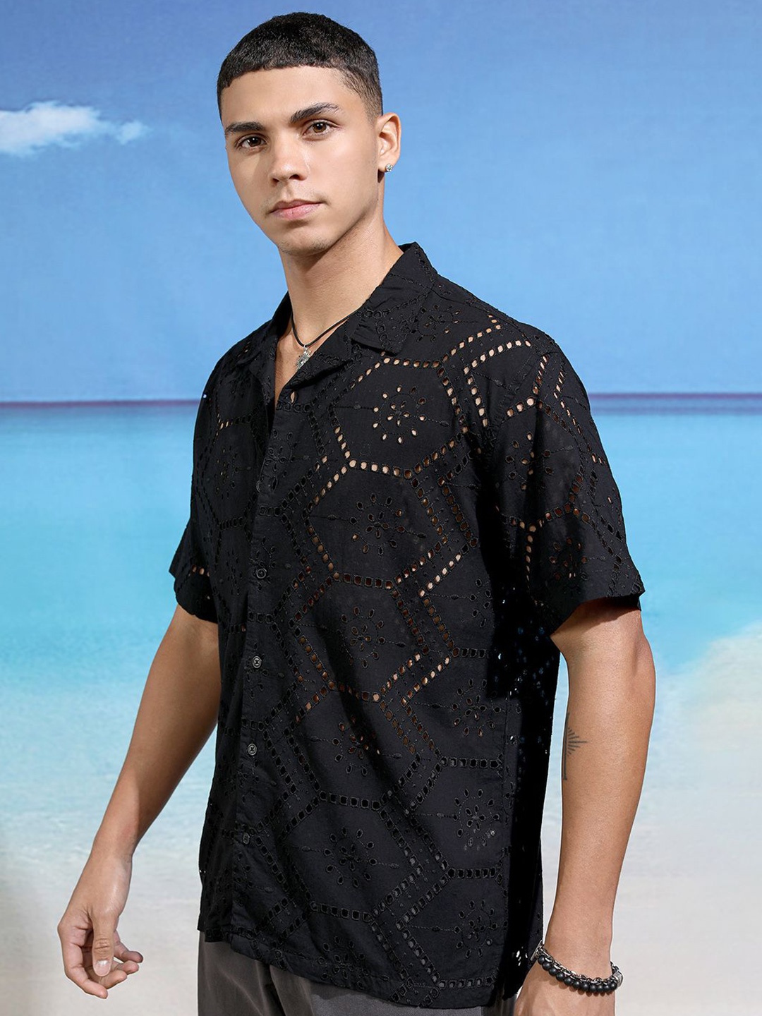 

Highlander Men Schiffli Relaxed Fit Shirt, Black