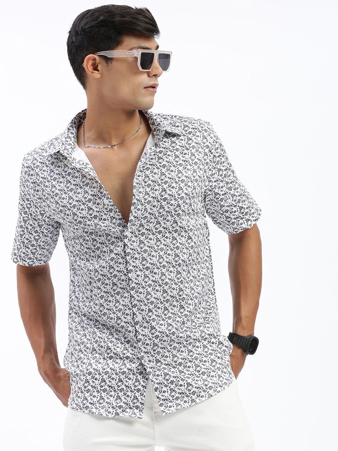 

SHOWOFF Men Standard Spread Collar Abstract Printed Cotton Casual Shirt, White