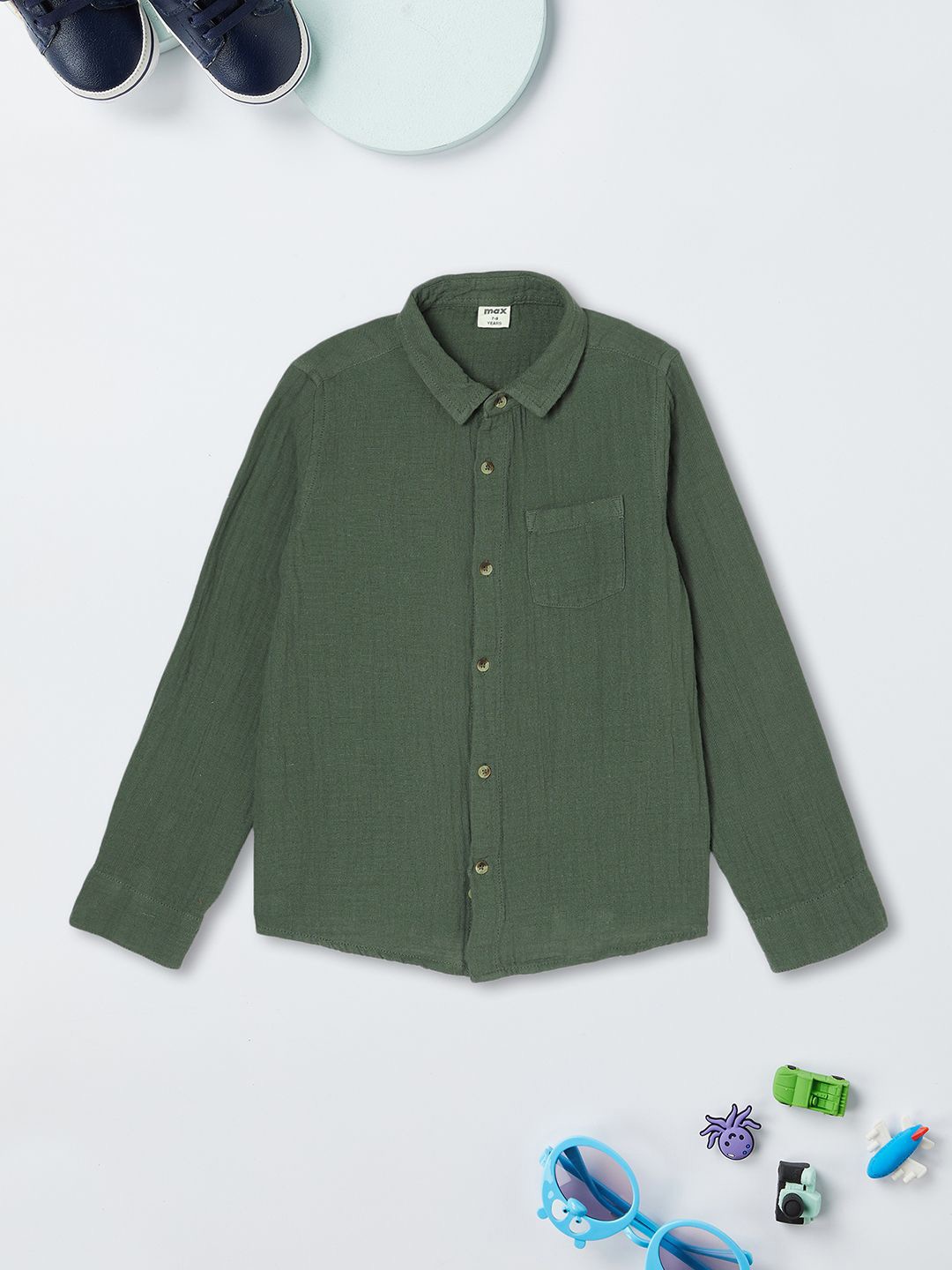 

max Boys Spread Collar Solid Cotton Casual Shirt, Green