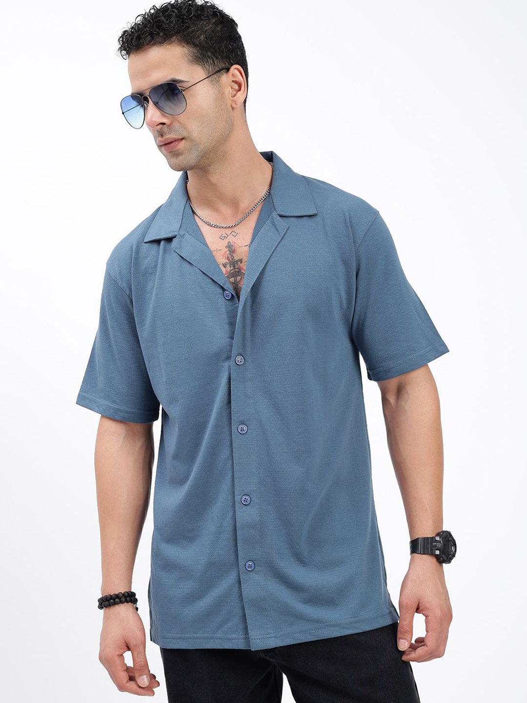 

SHOWOFF Men Standard Cuban Collar Solid Cotton Relaxed Fit Casual Shirt, Blue