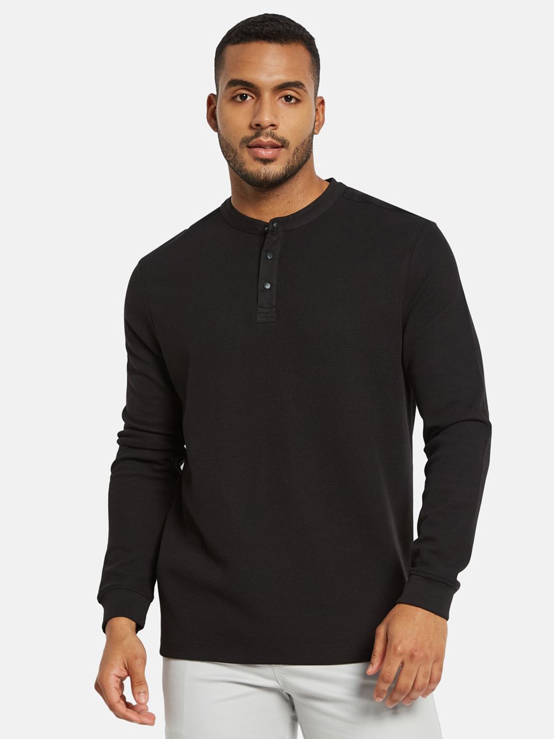 

METTLE Men Solid Mandarin Collar Cotton T-shirt, Black