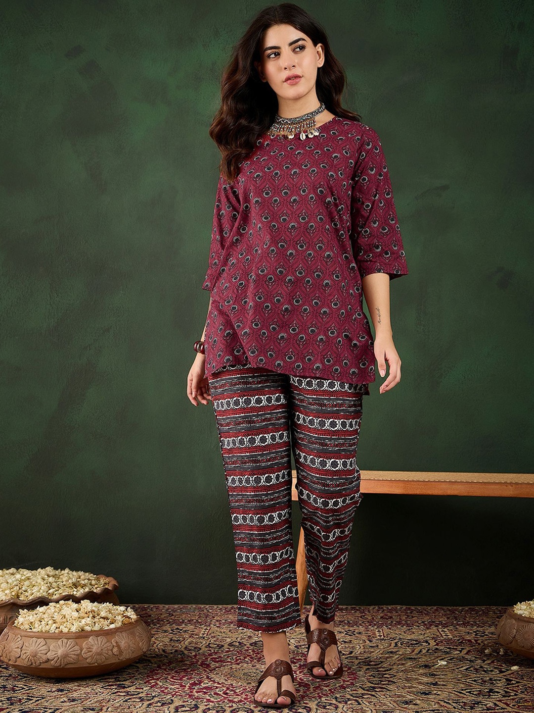 

Sangria Printed Pure Cotton Tunic With Trouser, Maroon