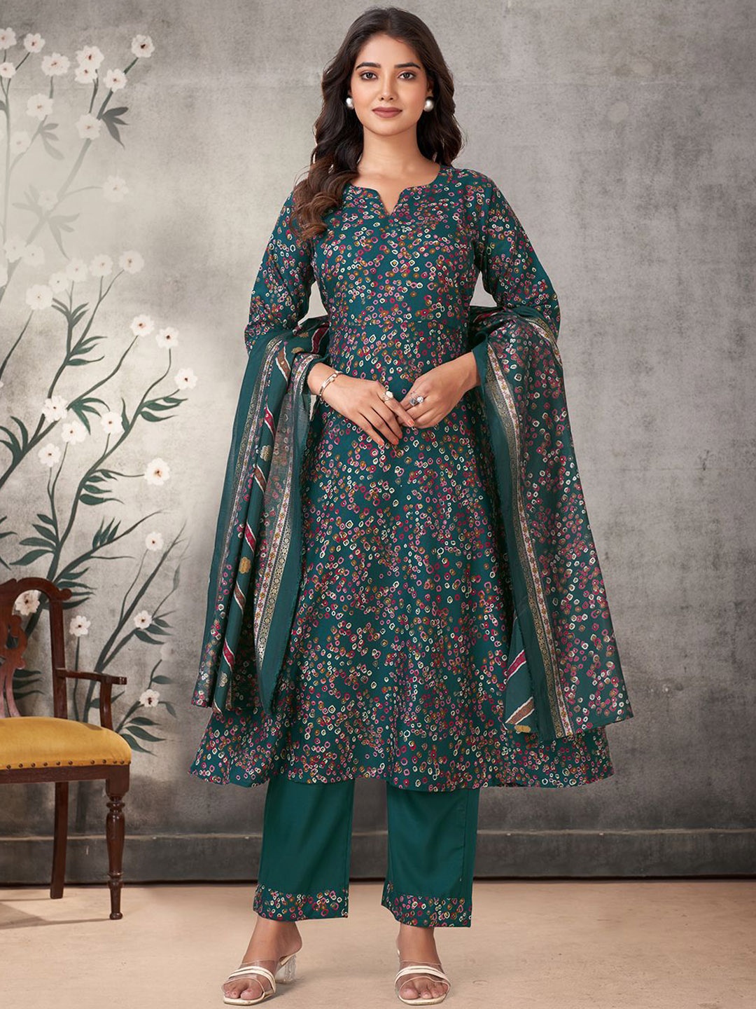 

KALINI Geometric Printed Kurta with Palazzo & Dupatta, Green