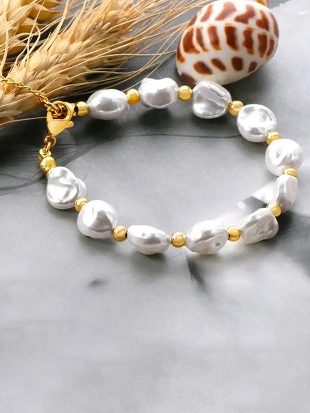 

V FASHION JEWELLERY Women Bracelet, Gold