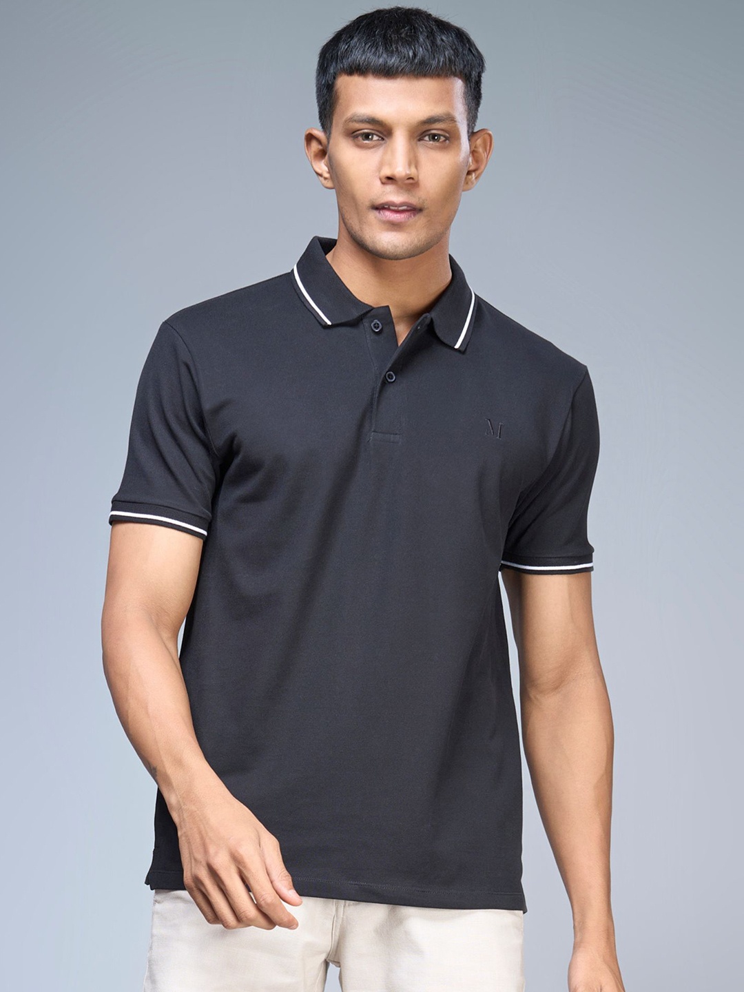 

MAXZONE Men Solid Polo Collar T-shirt, Black