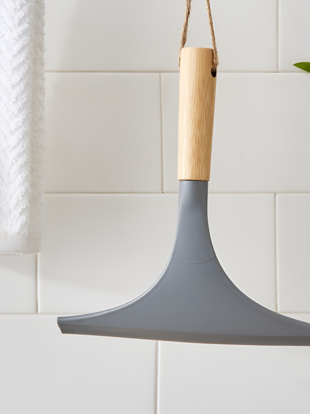 

Home Centre Grey Wood Core