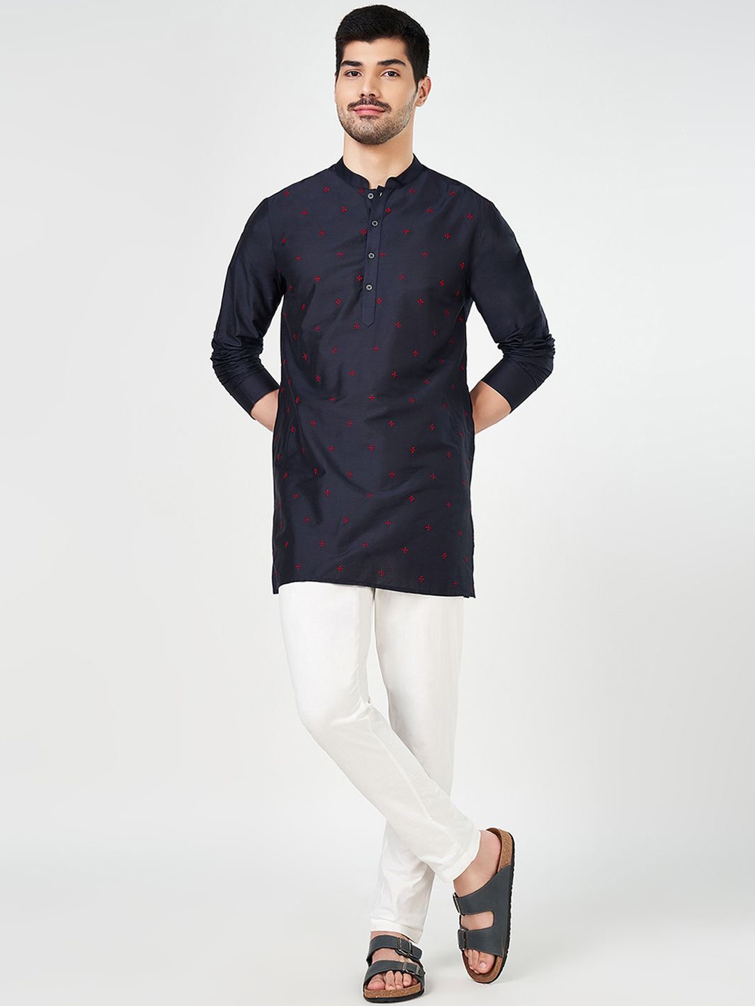 

indus route by Pantaloons Floral Embroidered Mandarin Collar Straight Kurta, Teal