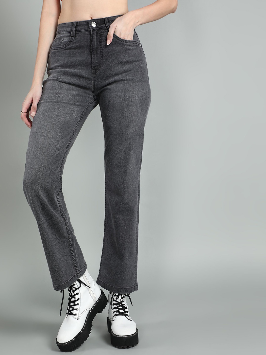 

BAESD Women Black Cotton Straight Fit High-Rise Light Fade Stretchable Jeans