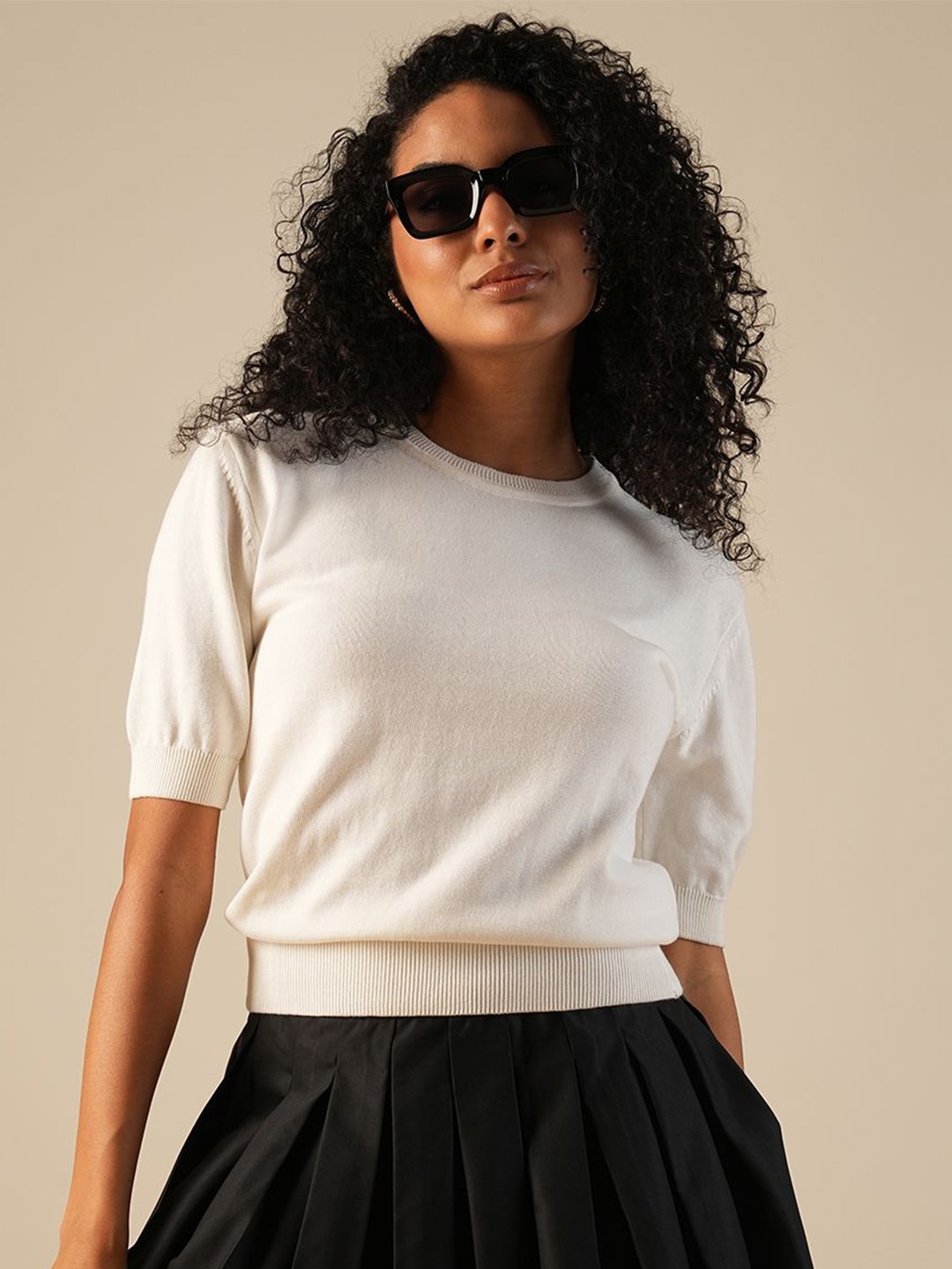 

Globus Round Neck Puff Sleeves Solid Knitted Ribbed Hem Pullover Sweater, White