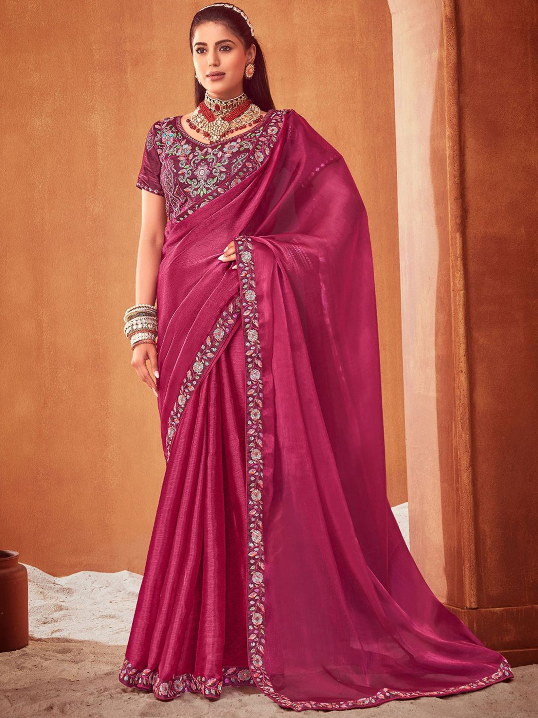 

SANSKAR Solid Sequinned Saree, Pink