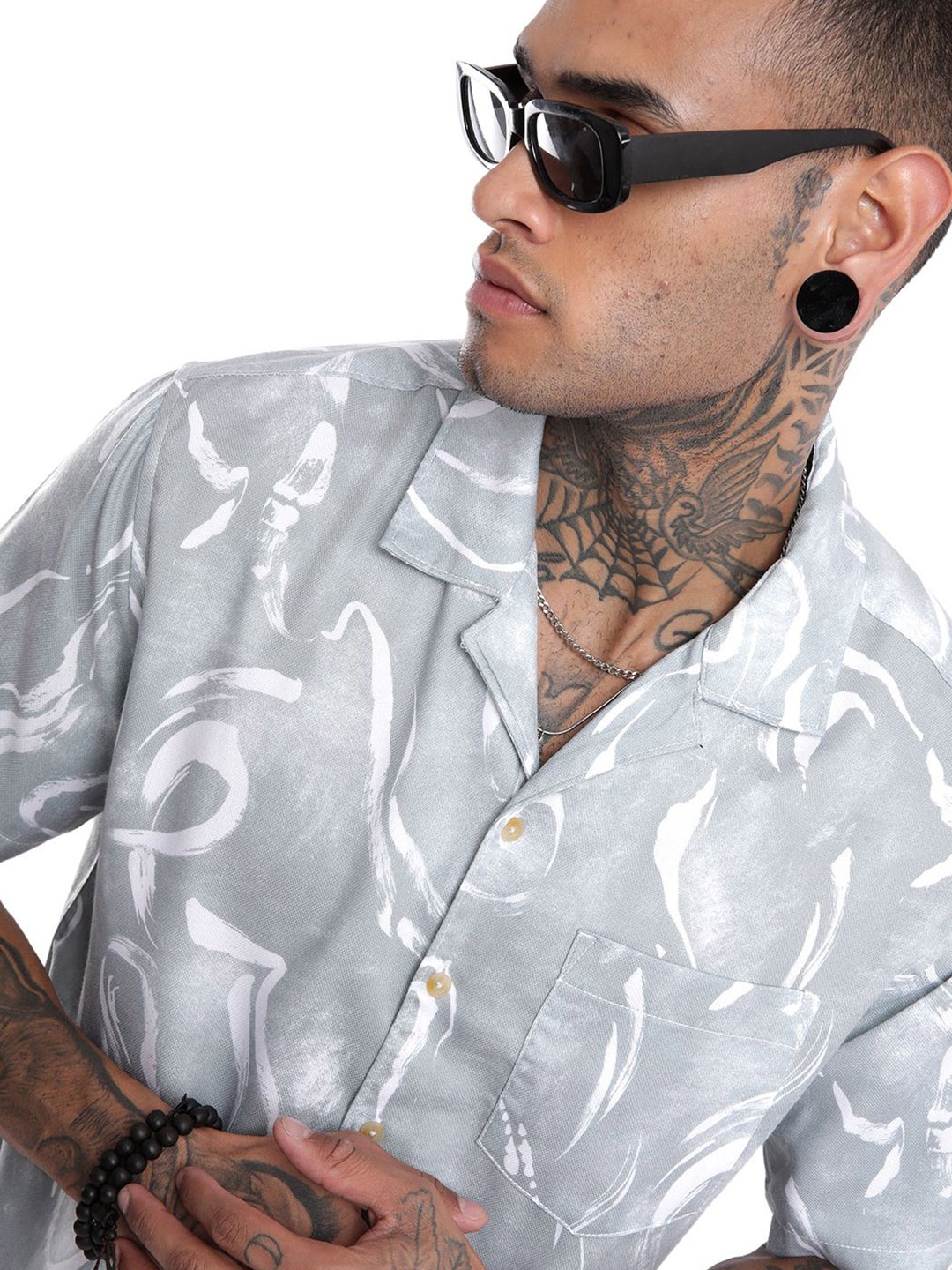 

WROGN Men Comfort Cuban Collar Abstract Printed Casual Shirt, Grey
