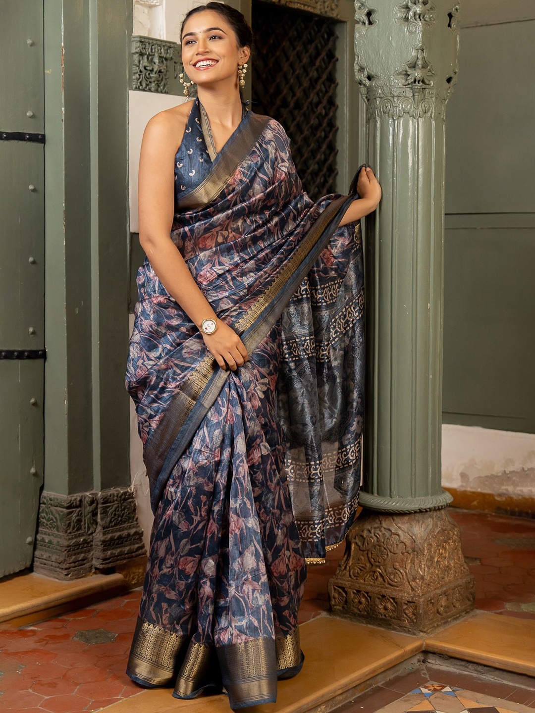 

KALINI Floral Printed Zari Saree With Blouse Piece, Navy blue