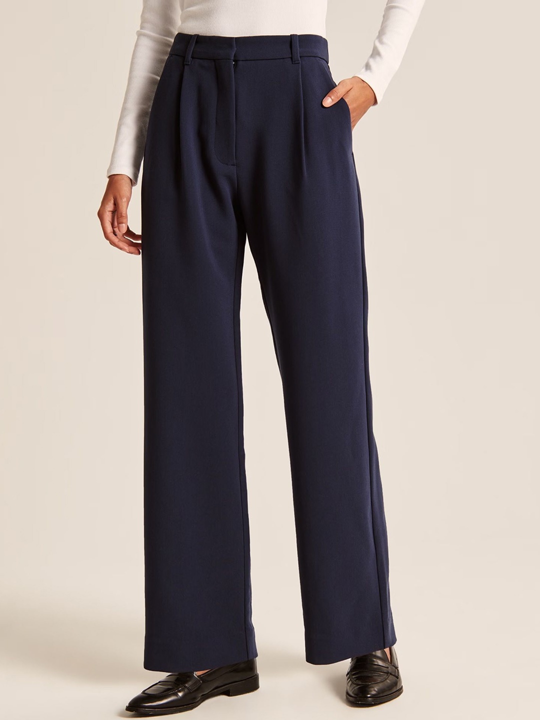 

FNOCKS Women Brooklyn Straight Fit Easy Wash Parallel Trousers, Navy blue
