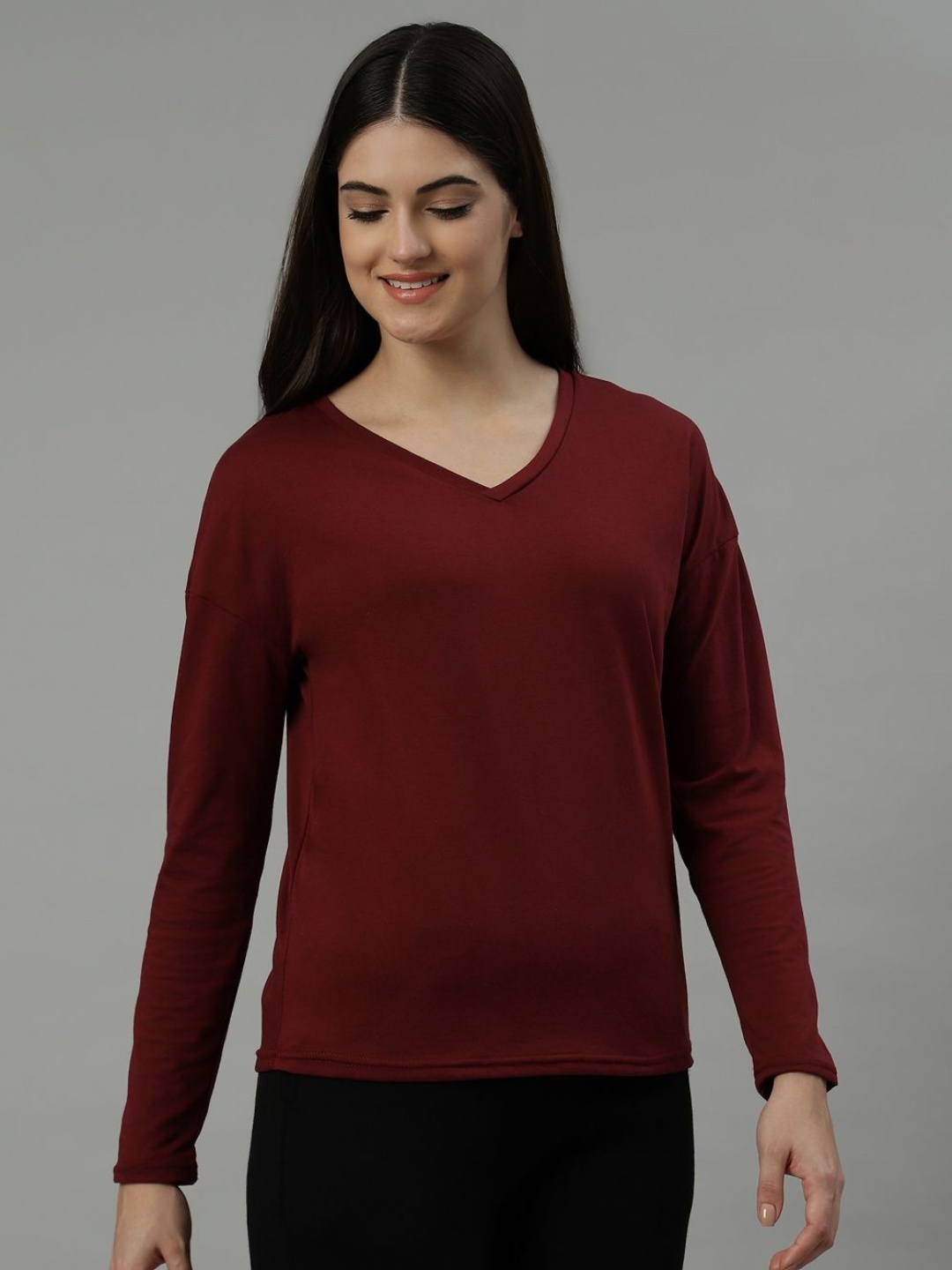 

UnaOne Women Solid Drop-Shoulder Sleeves Pure Cotton T-shirt, Maroon