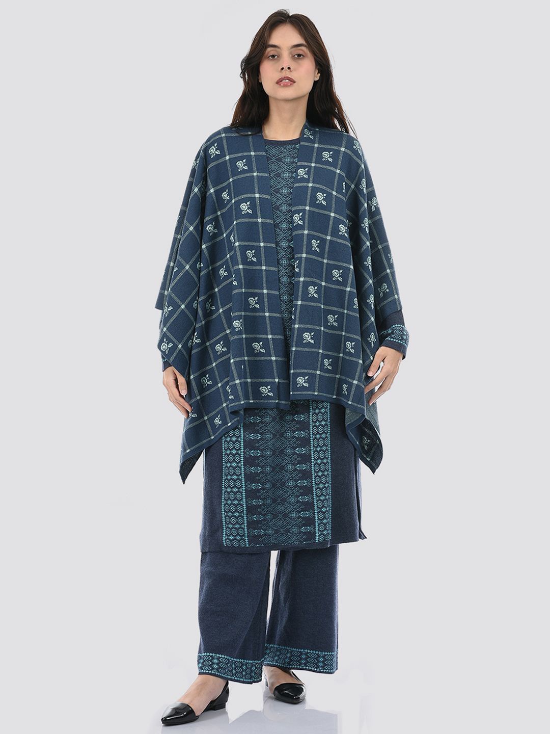 

American Eye Self Design Open Front Acrylic Shrug, Blue