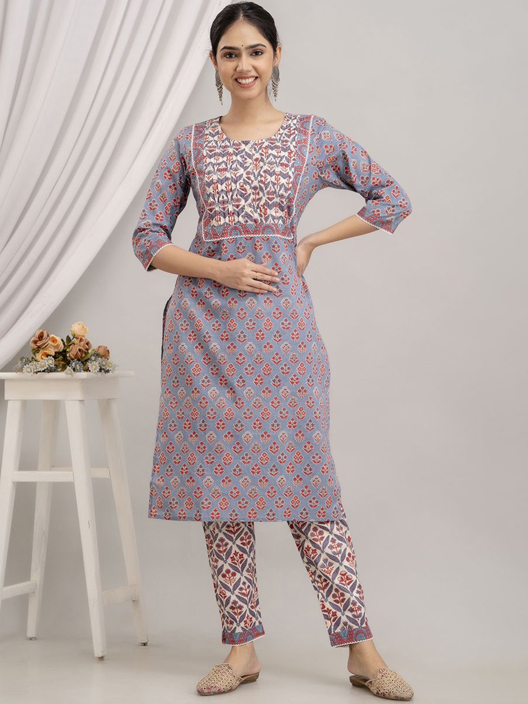 

Dastkar Floral Printed Pure Cotton Straight Kurta with Trousers, Grey