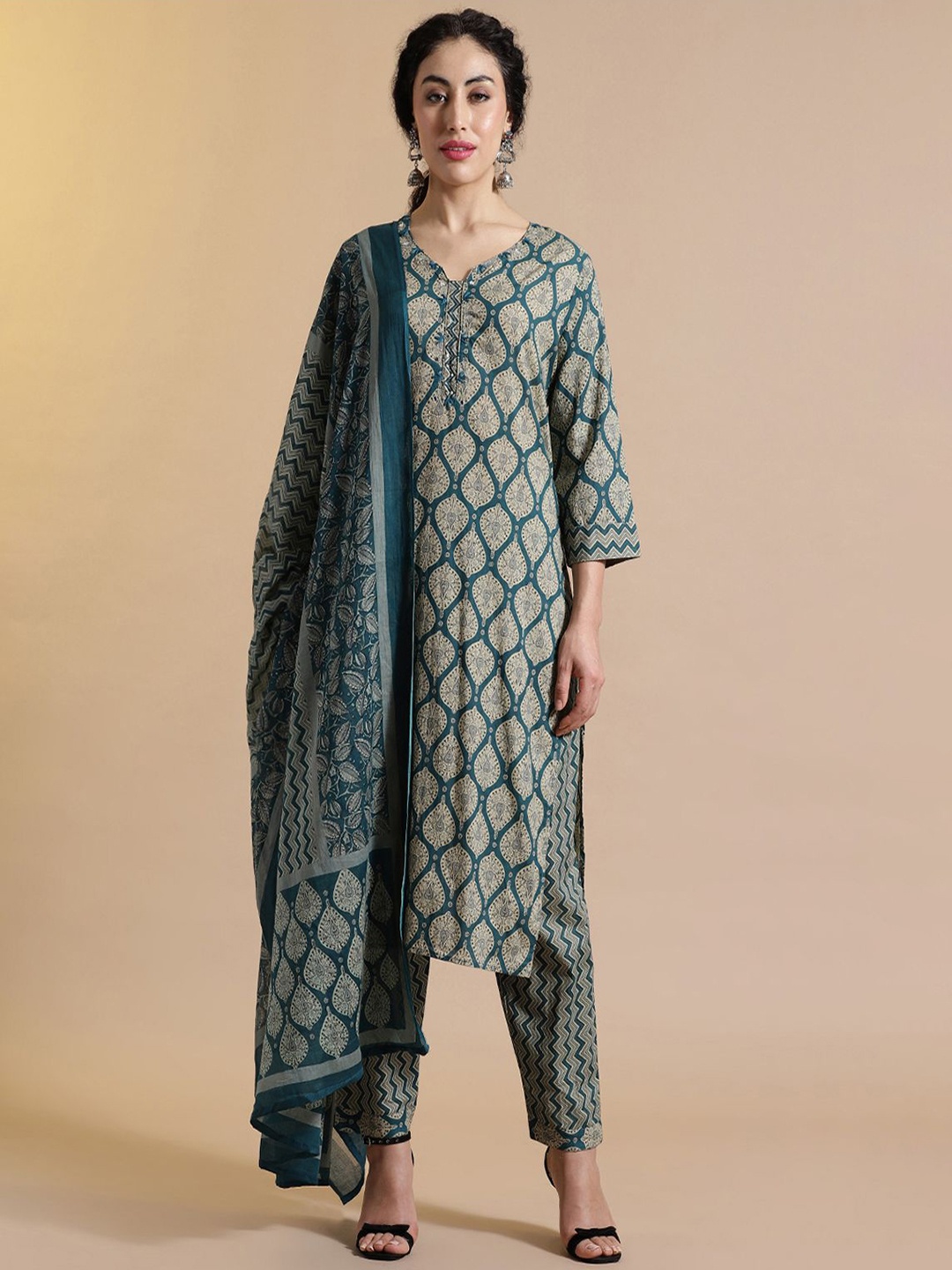 

Anouk Floral Printed Thread Work Pure Cotton Kurta with Trouser & Dupatta, Green