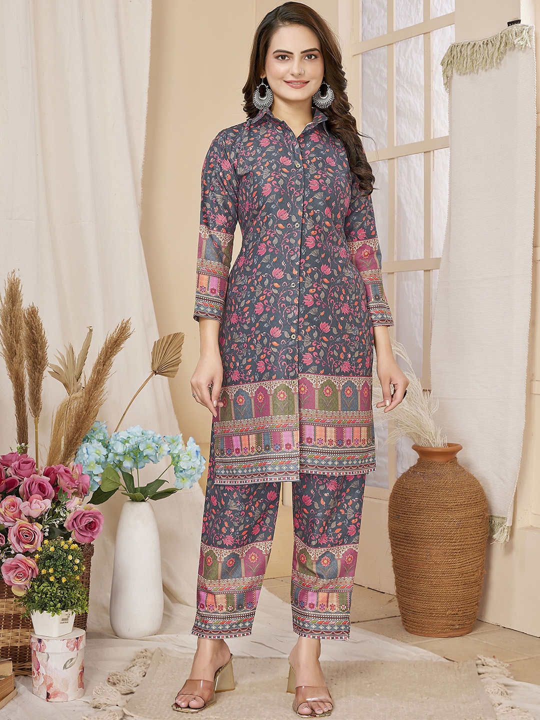 

SHREE PAKHI Floral Printed Tunic & Trouser, Grey