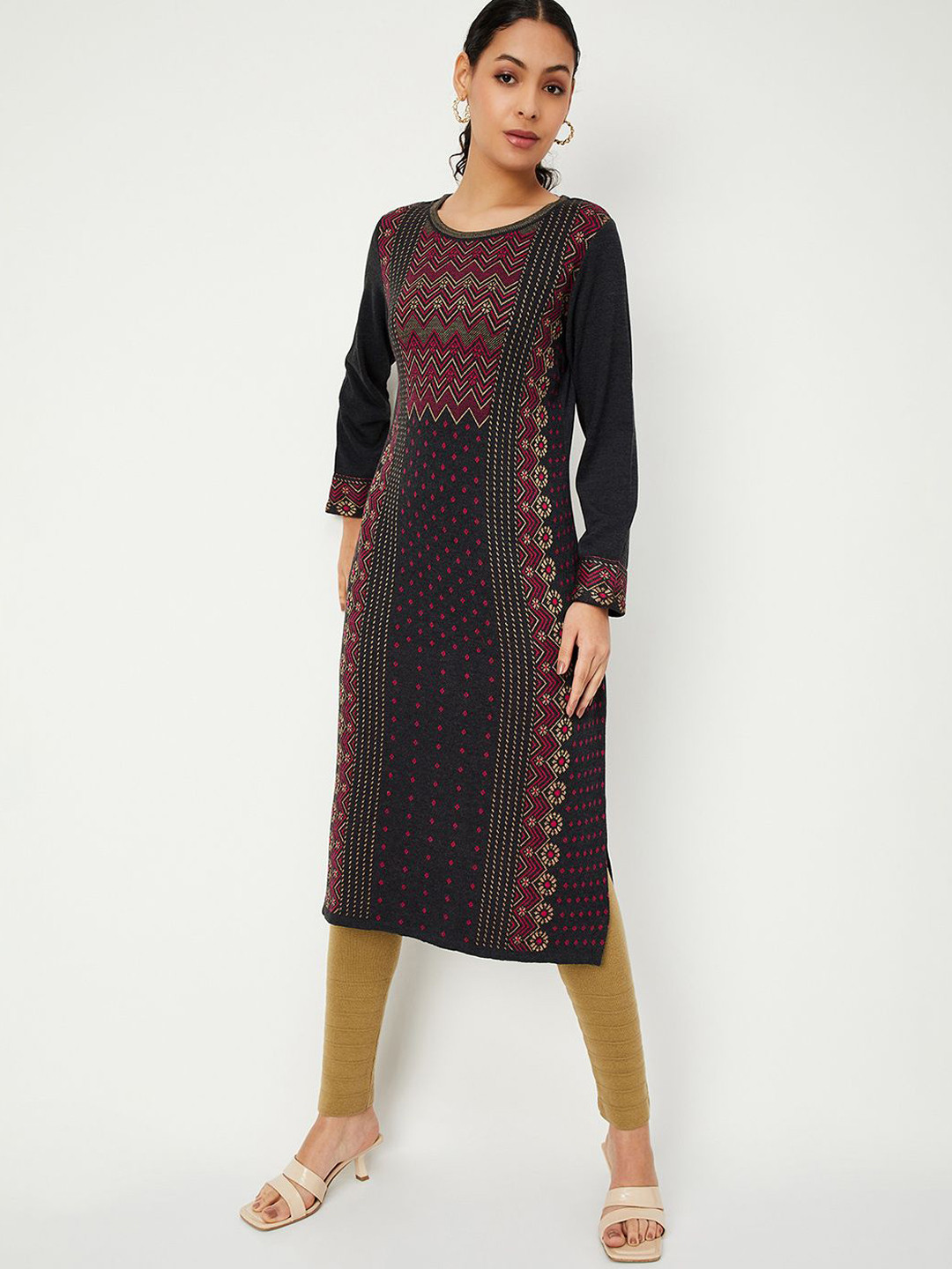 

max Geometric Woven Design Round Neck Straight Kurta, Grey