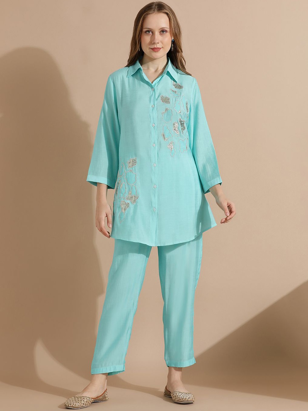 

Anouk Embroidered Pure Silk Shirt & Trouser, Turquoise blue