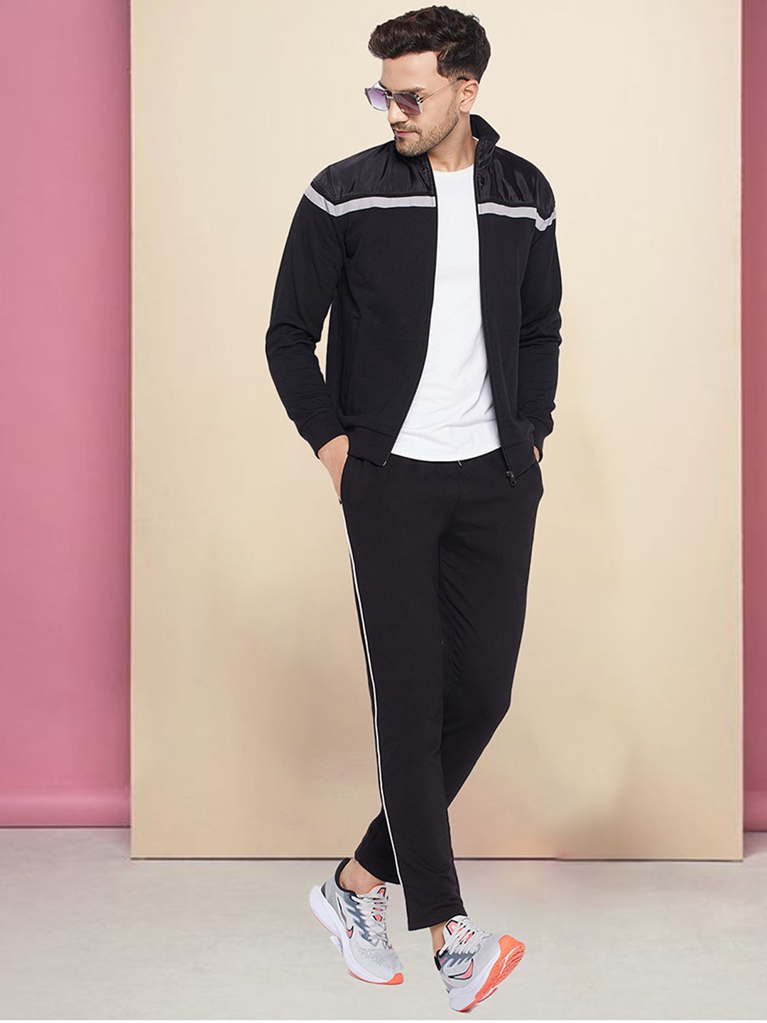 

WILD WEST Men Colourblocked High Neck Tracksuits, Black