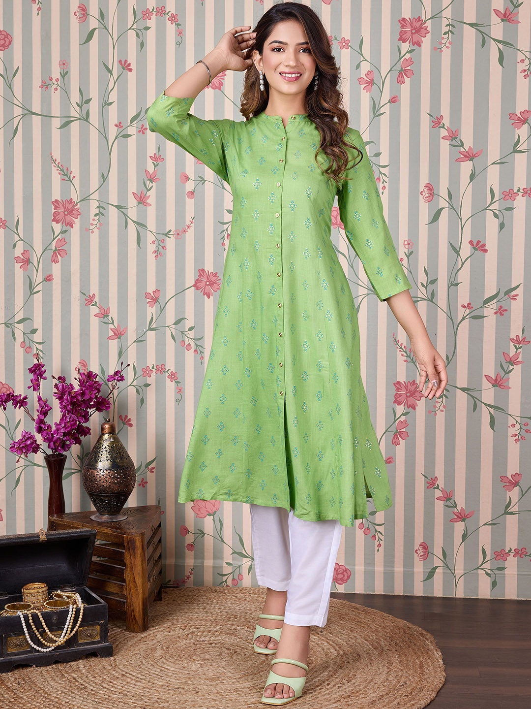 

Ode by House of Pataudi Ethnic Motifs Printed Mandarin Collar A-Line Kurta, Green