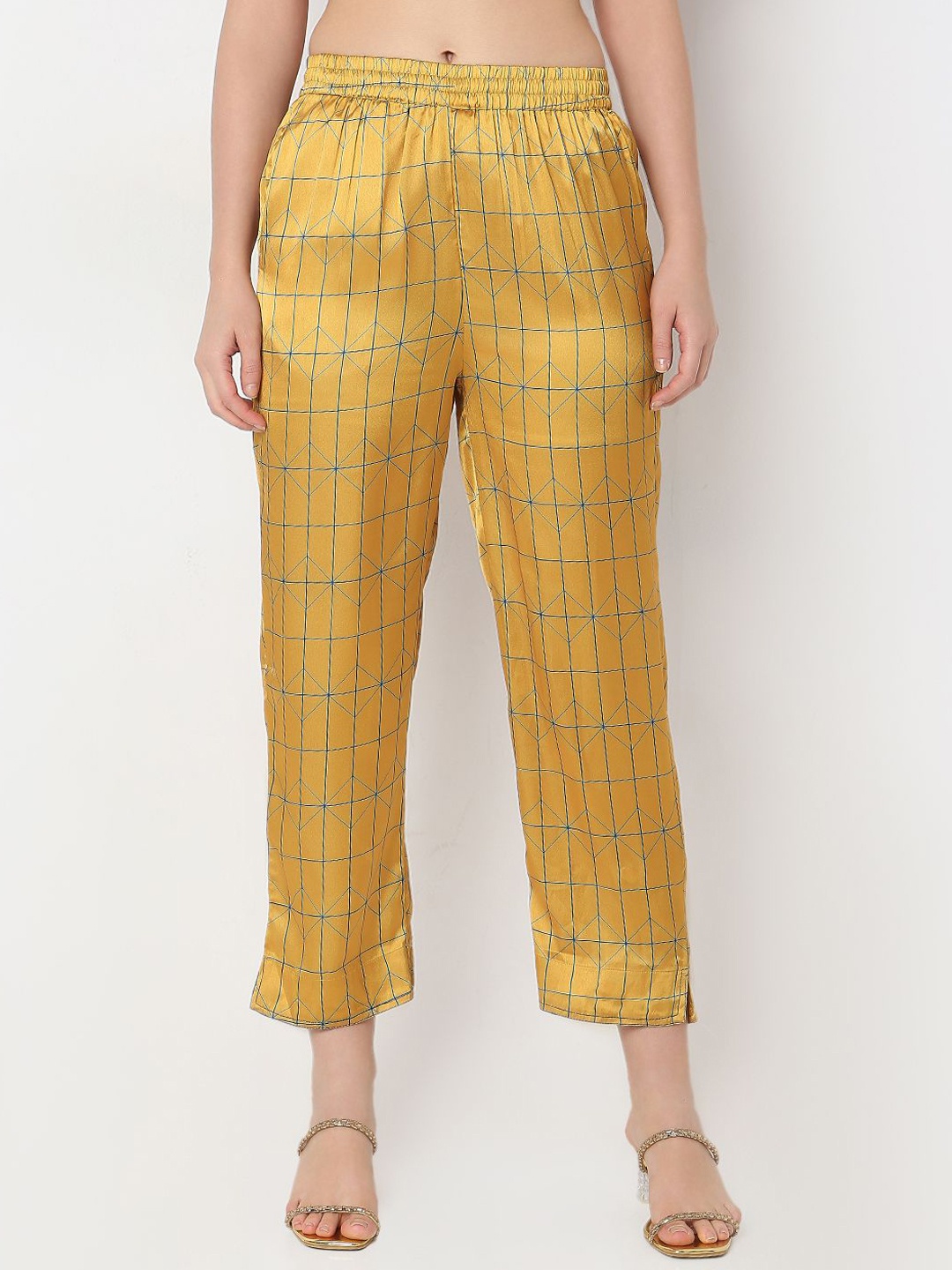 

NYLANGAN Women Printed Straight Fit Trousers, Orange