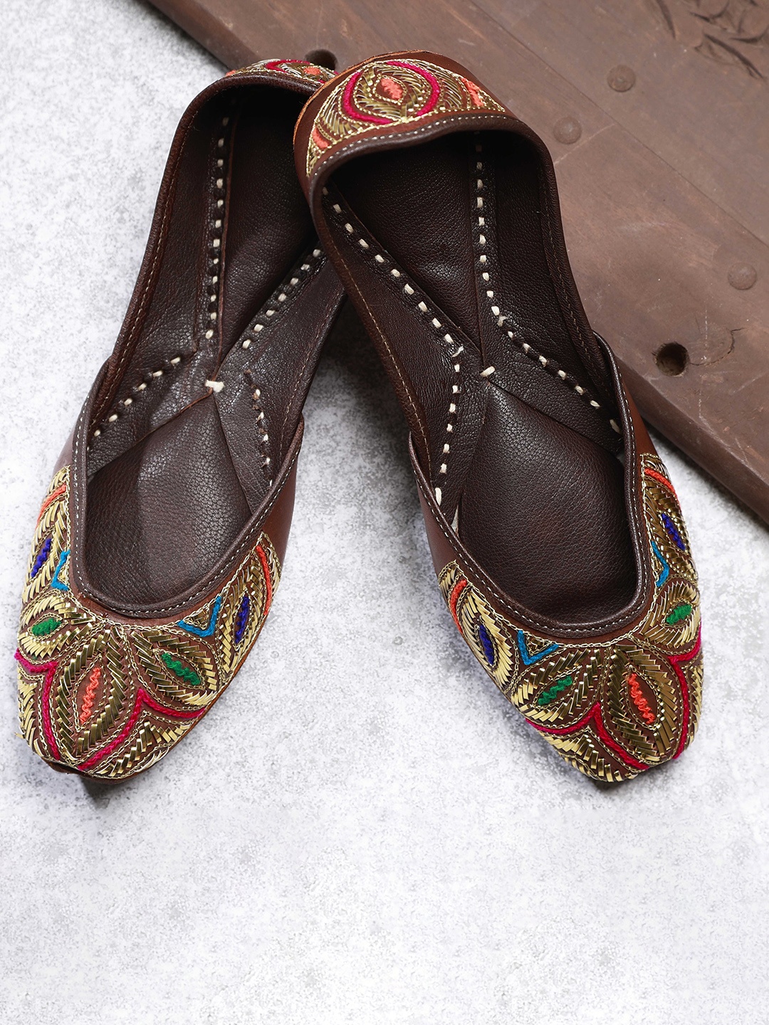 

Anouk Women Mojaris with Embroidered Flexible Handmade Juttis Flats, Gold