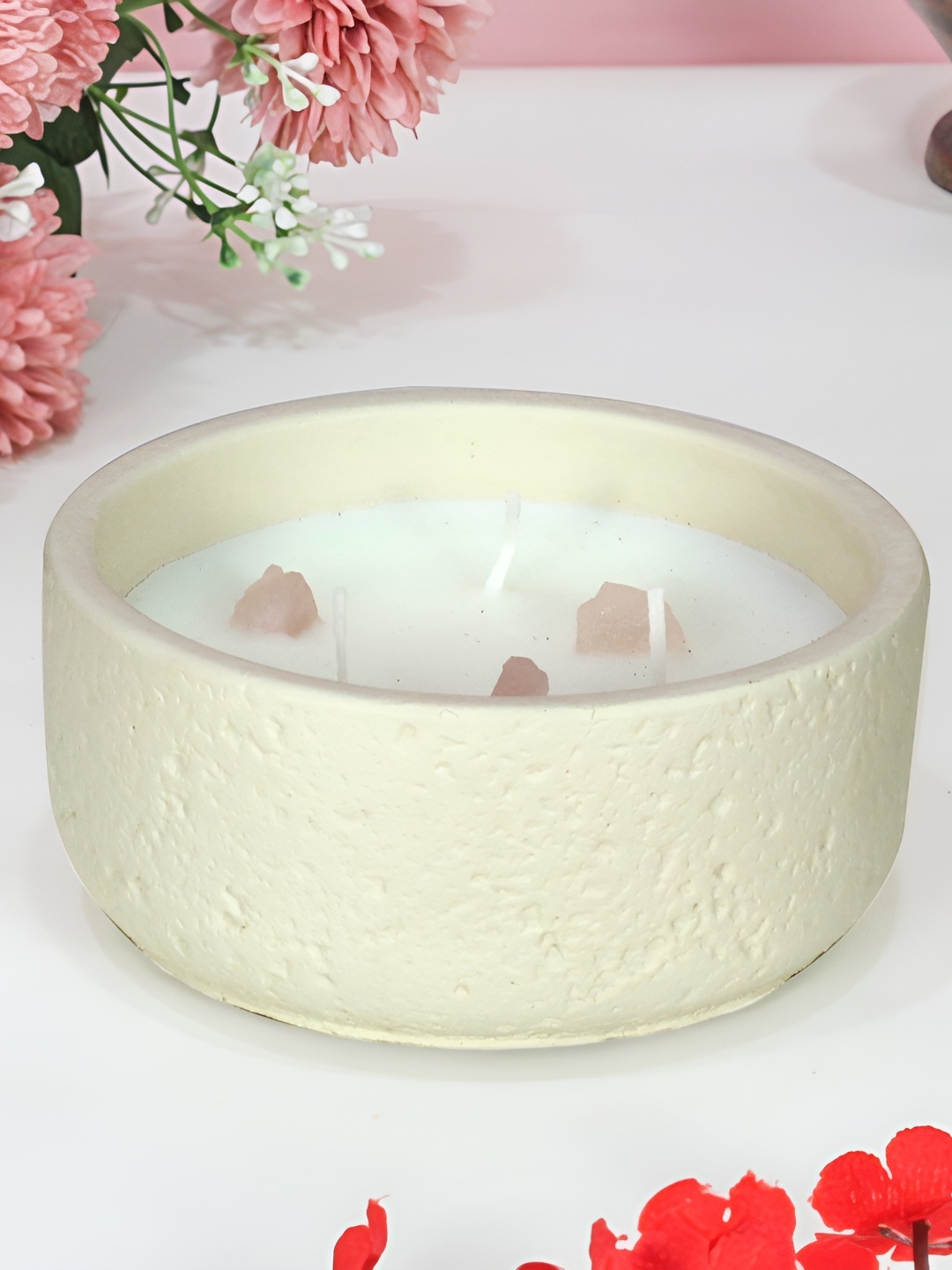 

TIED RIBBONS White Gardenia Scented 10-12 Hours Burn Time Jar Candle